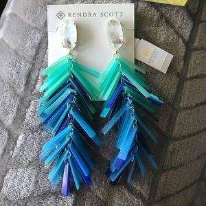 ❌SOLD ❌NWT Kendra Scott Justyne Earrings